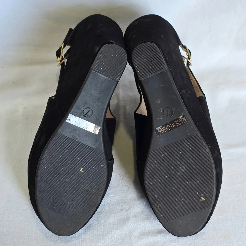 Ashley A Women Size 7 Wedge Sandals Black Faux Suede Platform Ankle Strap Heel